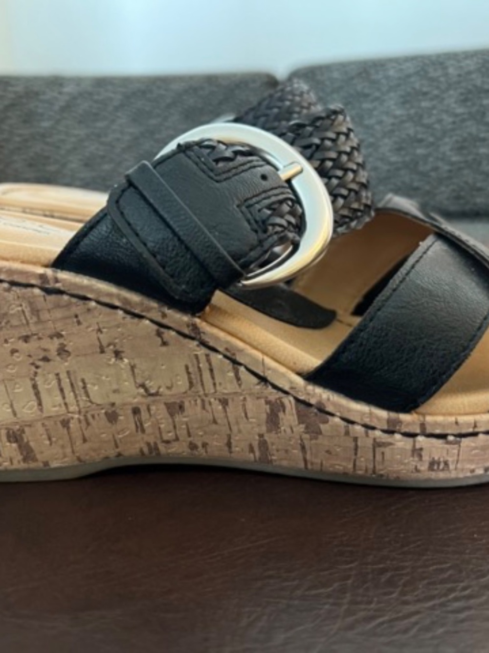 b.o.c. Born Concept Cork Wedge Black Strappy Buckle Sandals sz8 - Picture 3 of 5